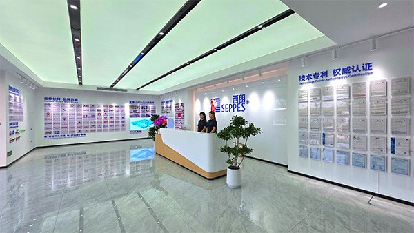 西朗門業企業前廳